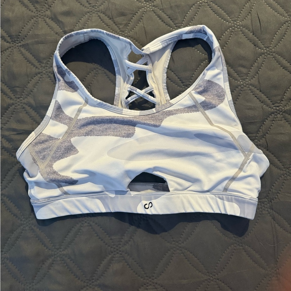 Curves n combat boots Sports Bra
